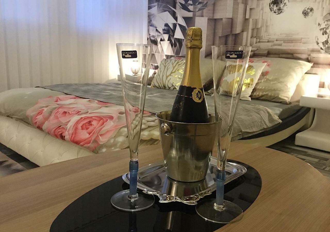 伏尔塔瓦河畔利普诺 Lipno Pearl酒店 外观 照片